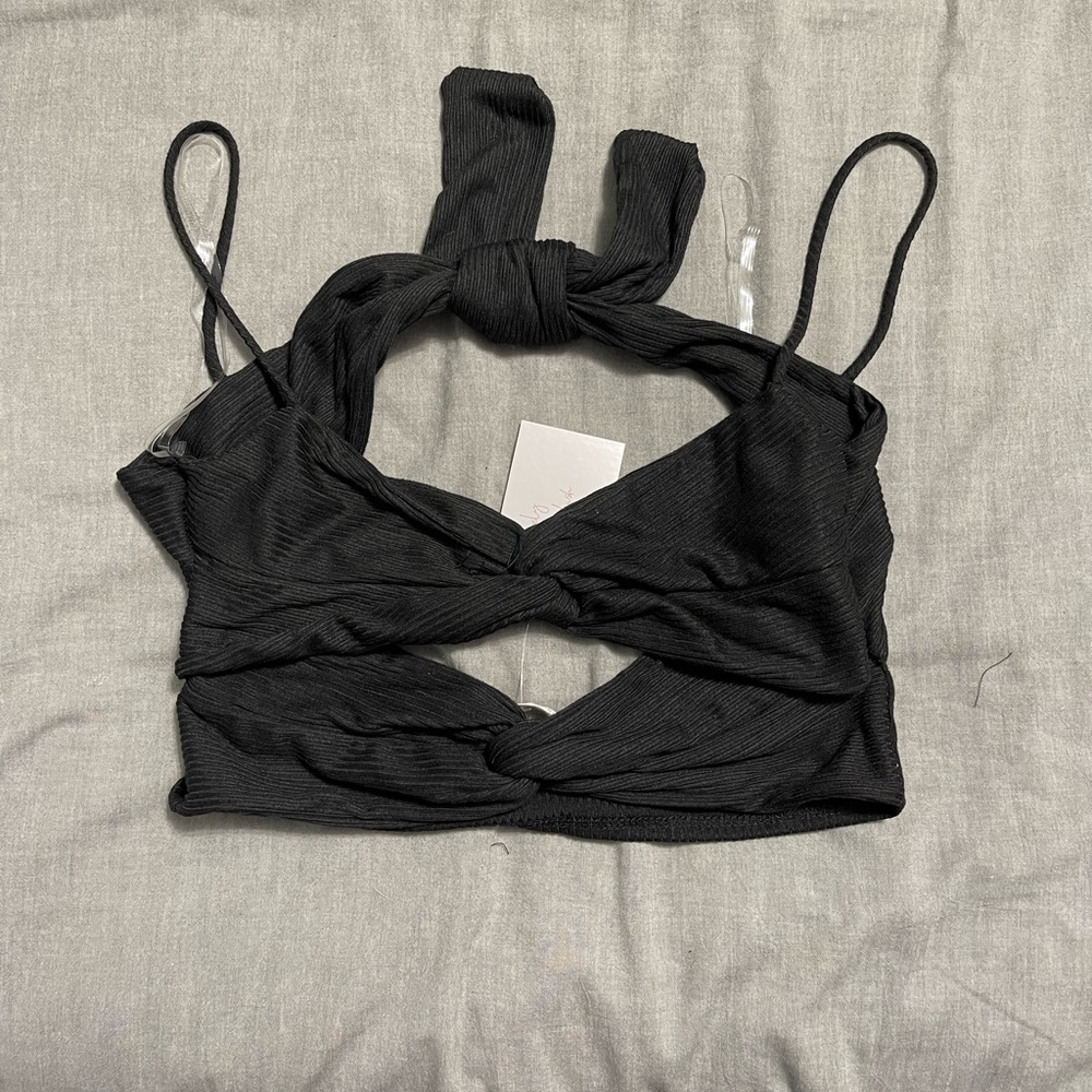 Twist tie crop top